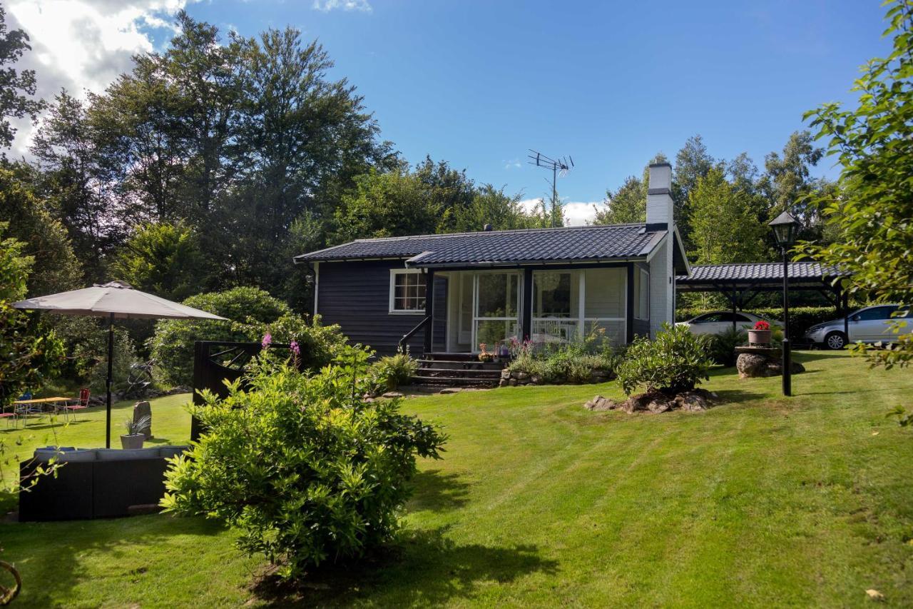 Very Nice Cottage By The Lake. Lursjoen! Hastveda Exterior photo