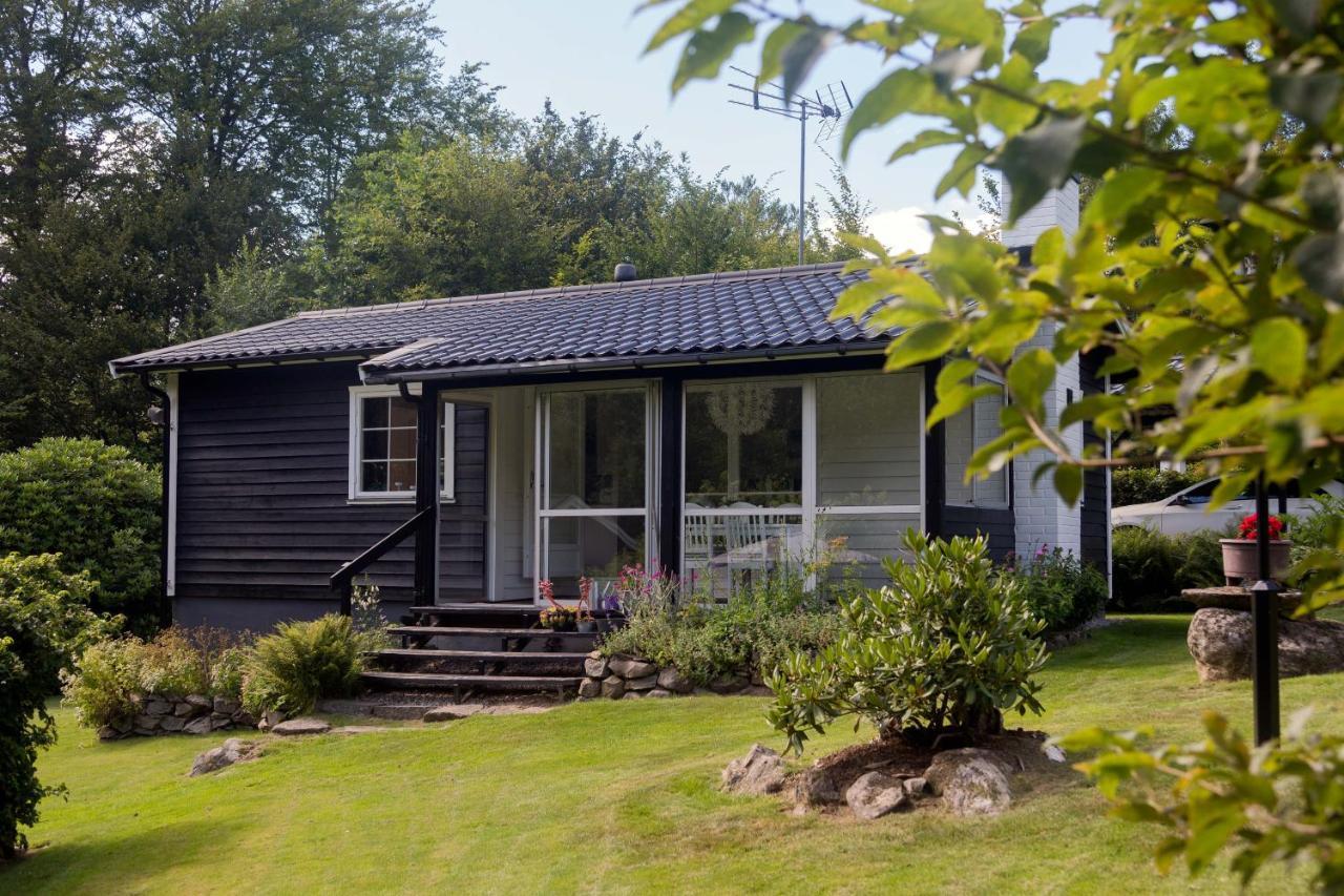 Very Nice Cottage By The Lake. Lursjoen! Hastveda Exterior photo